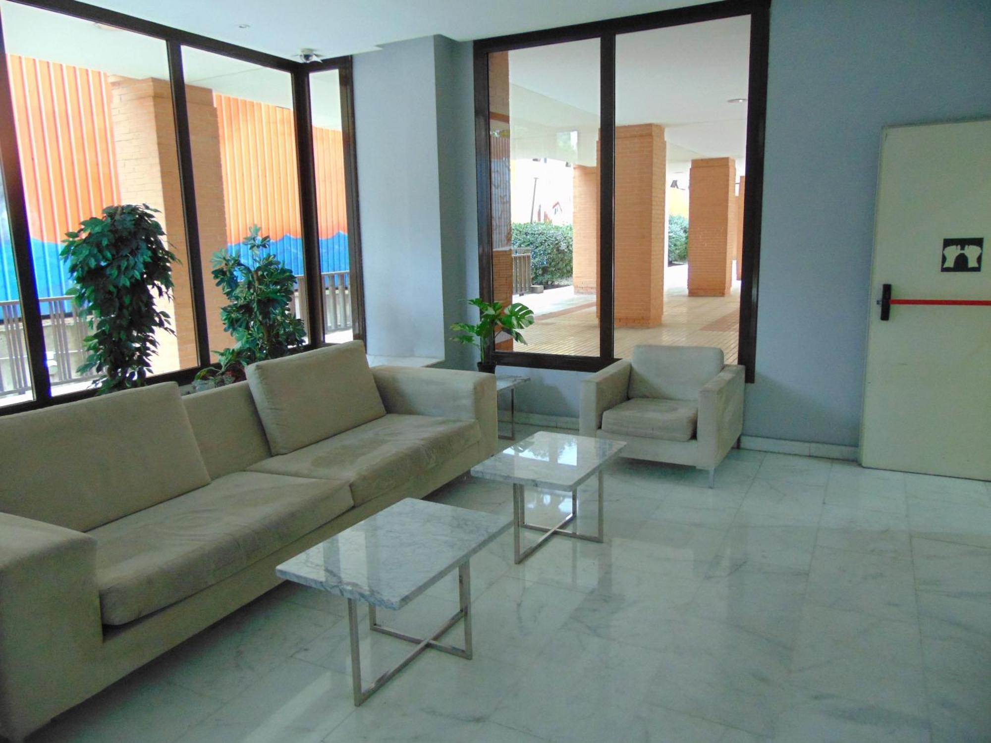 Airport Plenilunio Beige * Madri